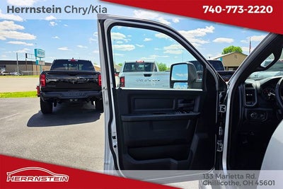 2025 RAM 2500 Tradesman Crew Cab 4x4 6'4' Box