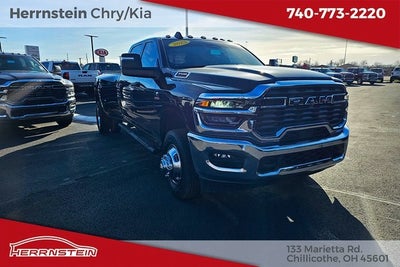 2025 RAM 3500 Tradesman Crew Cab 4x4 8' Box