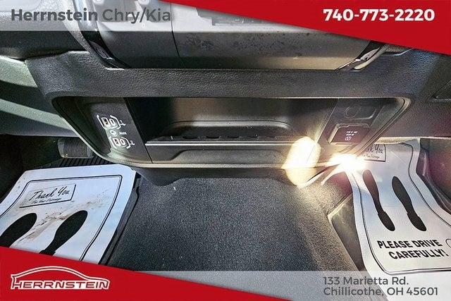 2025 RAM 3500 Tradesman Crew Cab 4x4 8' Box