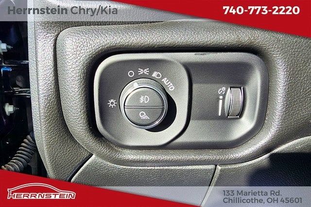 2025 RAM 3500 Tradesman Crew Cab 4x4 8' Box