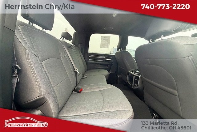 2024 RAM 3500 Big Horn Crew Cab 4x4 8' Box