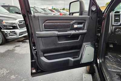 2026 RAM Ram 3500 RAM 3500 LARAMIE CREW CAB 4X4 8' BOX