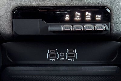 2027 RAM Ram 1500 Base