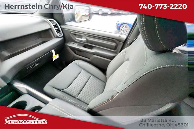 2026 RAM 1500 RAM 1500 EXPRESS CREW CAB 4X4 5'7' BOX