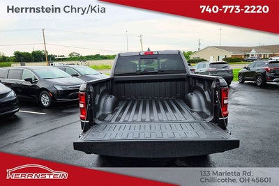 2026 RAM 1500 RAM 1500 EXPRESS CREW CAB 4X4 5'7' BOX