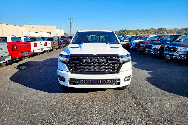 2027 RAM Ram 1500 Base