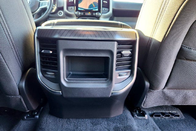 2027 RAM Ram 1500 Base