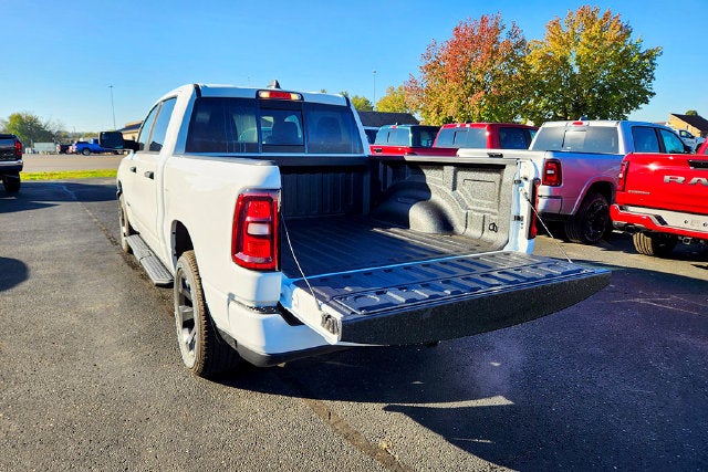 2027 RAM Ram 1500 Base
