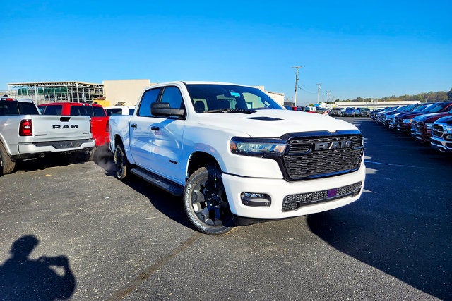 2027 RAM Ram 1500 Base