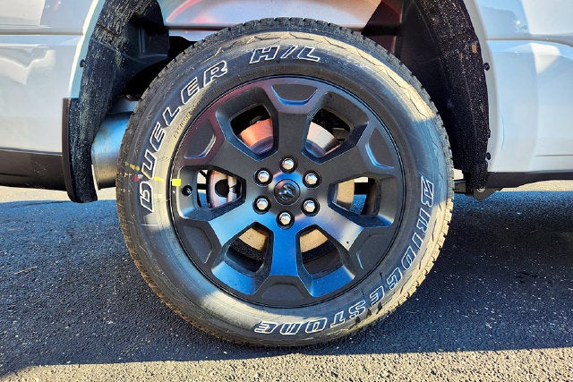 2027 RAM Ram 1500 Base