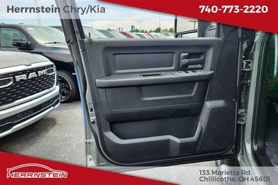 2026 RAM 2500 RAM 2500 BLACK EXPRESS CREW CAB 4X4 6'4' BOX