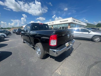 2024 RAM 2500 Tradesman Crew Cab 4x4 6'4' Box