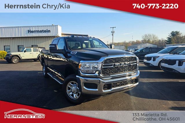 2024 RAM 2500 Tradesman Crew Cab 4x4 6'4' Box