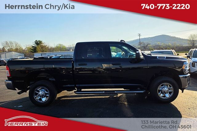2024 RAM 2500 Tradesman Crew Cab 4x4 6'4' Box