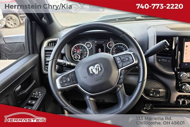 2026 RAM Ram 2500 RAM 2500 BLACK EXPRESS CREW CAB 4X4 6'4' BOX