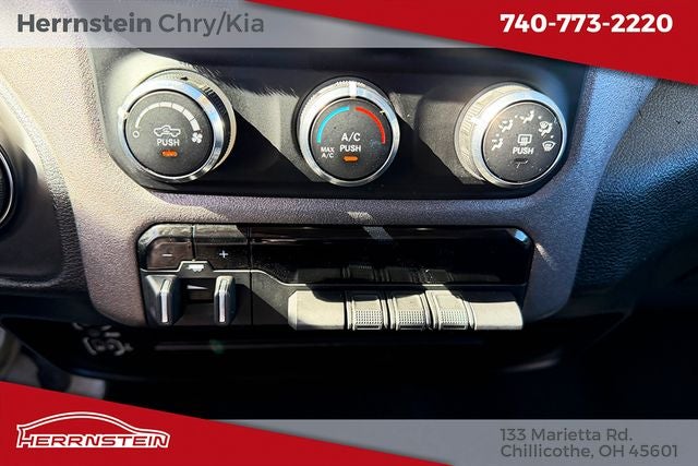 2020 RAM 2500 Tradesman Crew Cab 4x4 6'4' Box