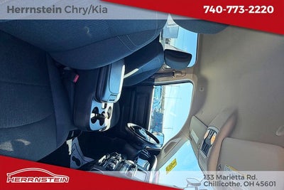 2020 RAM 2500 Tradesman Crew Cab 4x4 6'4' Box