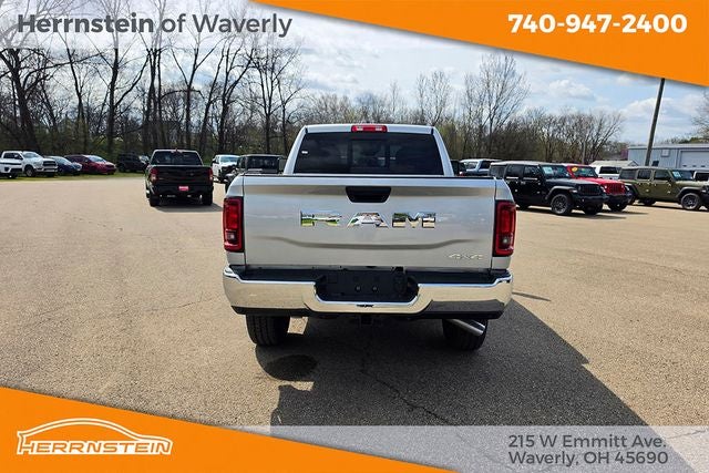 2026 RAM 2500 Tradesman Crew Cab 4x4 6'4' Box