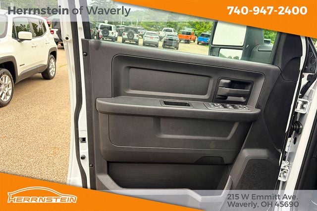 2026 RAM 2500 Black Express Crew Cab 4x4 6'4' Box