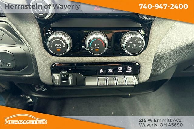 2026 RAM 2500 Black Express Crew Cab 4x4 6'4' Box