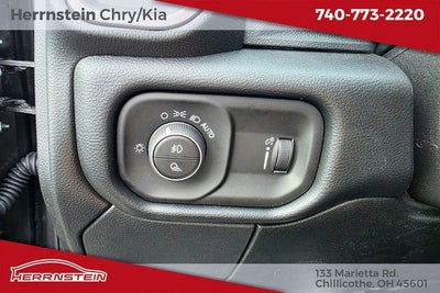 2026 RAM Ram 2500 RAM 2500 BLACK EXPRESS CREW CAB 4X4 6'4' BOX