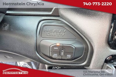 2026 RAM Ram 2500 RAM 2500 BLACK EXPRESS CREW CAB 4X4 6'4' BOX