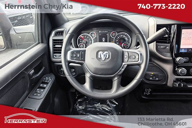 2026 RAM Ram 2500 RAM 2500 BLACK EXPRESS CREW CAB 4X4 6'4' BOX