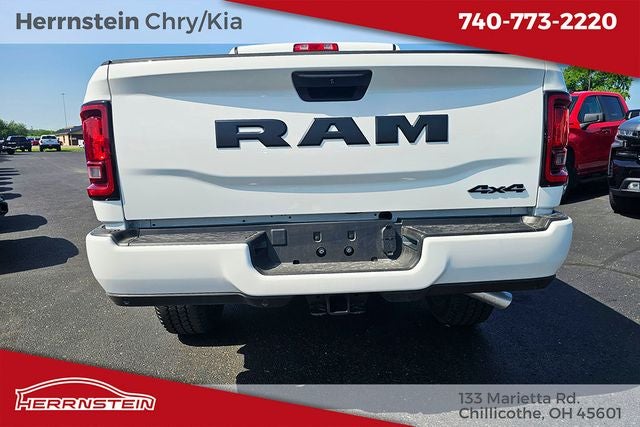 2026 RAM Ram 2500 RAM 2500 BLACK EXPRESS CREW CAB 4X4 6'4' BOX