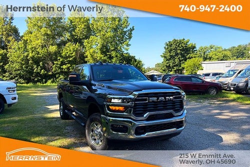 2026 RAM 2500 Tradesman Crew Cab 4x4 6'4' Box