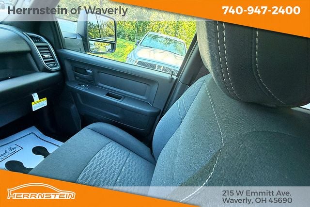 2026 RAM 2500 Tradesman Crew Cab 4x4 6'4' Box
