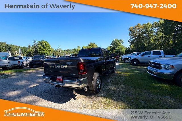 2026 RAM 2500 Tradesman Crew Cab 4x4 6'4' Box