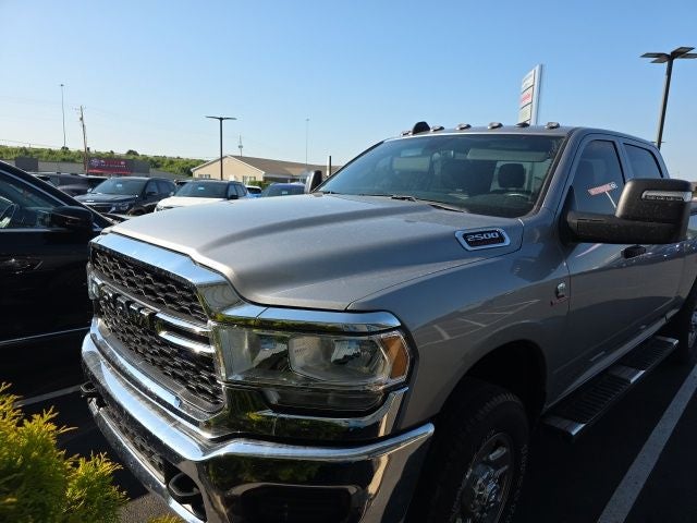 2024 RAM 2500 Tradesman 4X4 Crew Cab SWB's photo