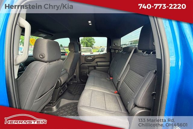 2022 Chevrolet Silverado 1500 4WD Crew Cab Short Bed Custom