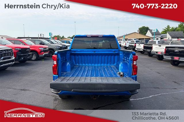2022 Chevrolet Silverado 1500 4WD Crew Cab Short Bed Custom