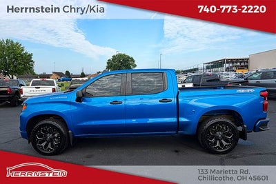 2022 Chevrolet Silverado 1500 4WD Crew Cab Short Bed Custom