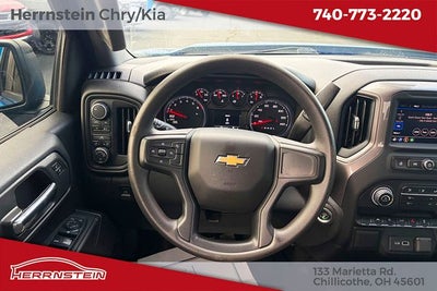 2022 Chevrolet Silverado 1500 4WD Crew Cab Short Bed Custom