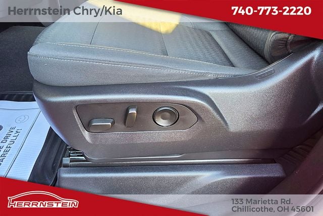 2023 Chevrolet Silverado 1500 4WD Crew Cab Short Bed LT with 2FL