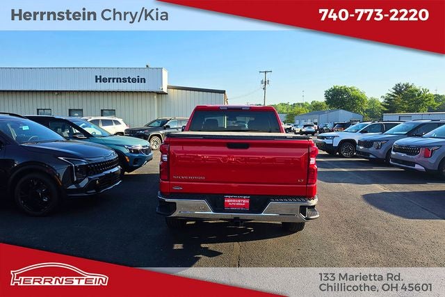 2023 Chevrolet Silverado 1500 4WD Crew Cab Short Bed LT with 2FL