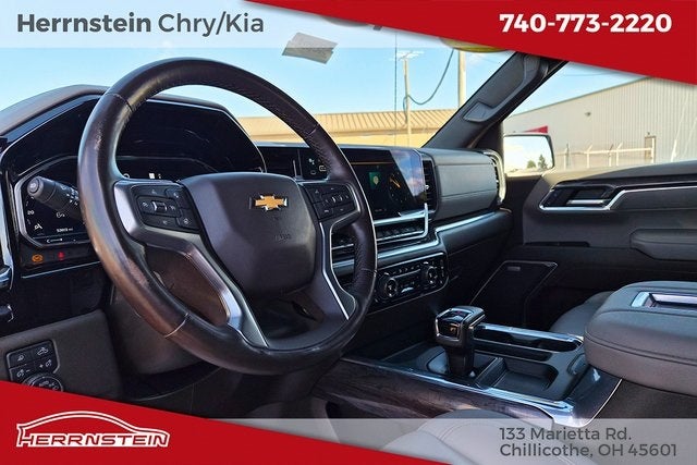 2022 Chevrolet Silverado 1500 4WD Crew Cab Short Bed LTZ