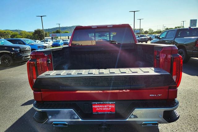 2026 GMC Sierra 1500 Crew Cab, Short Bed, SLT, 4WD