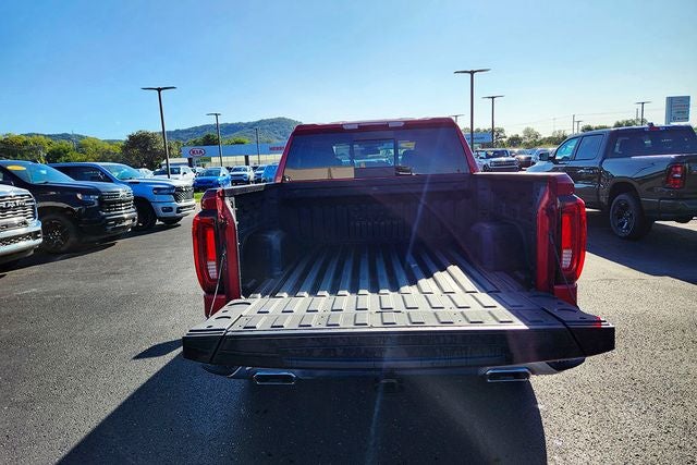 2026 GMC Sierra 1500 Crew Cab, Short Bed, SLT, 4WD