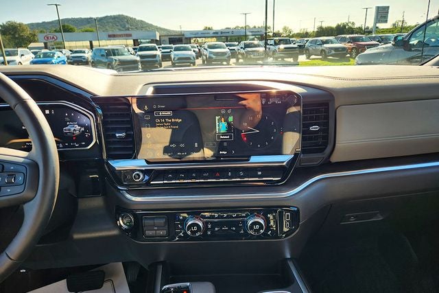 2026 GMC Sierra 1500 Crew Cab, Short Bed, SLT, 4WD