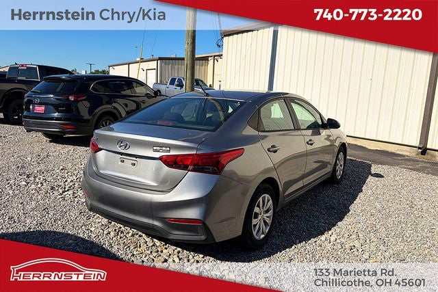 2022 Hyundai Accent SE