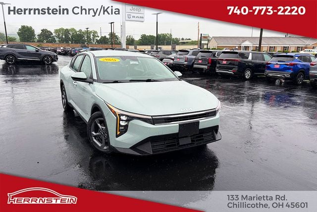 2025 Kia K4 LXS AT's photo