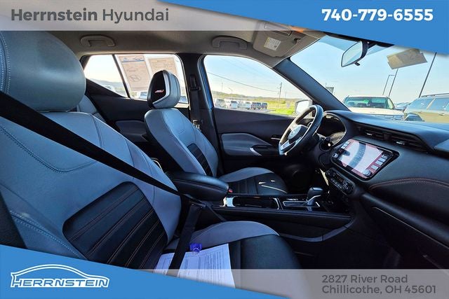 2024 Nissan Kicks SR Xtronic CVT
