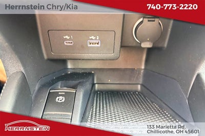2024 Nissan Kicks SR Xtronic CVT