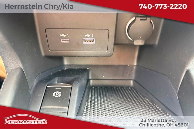2024 Nissan Kicks SR Xtronic CVT