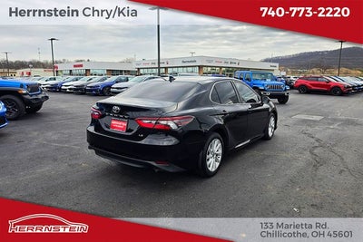 2022 Toyota Camry LE