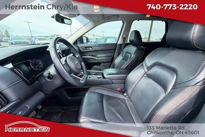 2023 Nissan Pathfinder SL 4WD