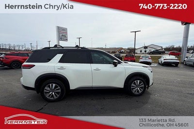 2023 Nissan Pathfinder SL 4WD